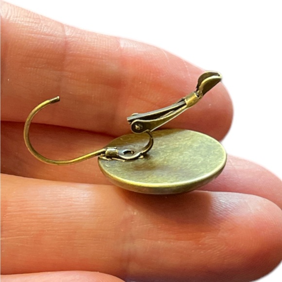 🎄3 for $23🎄 Peacock Patterned Bronze Colored Earrings - Picture 4 of 4